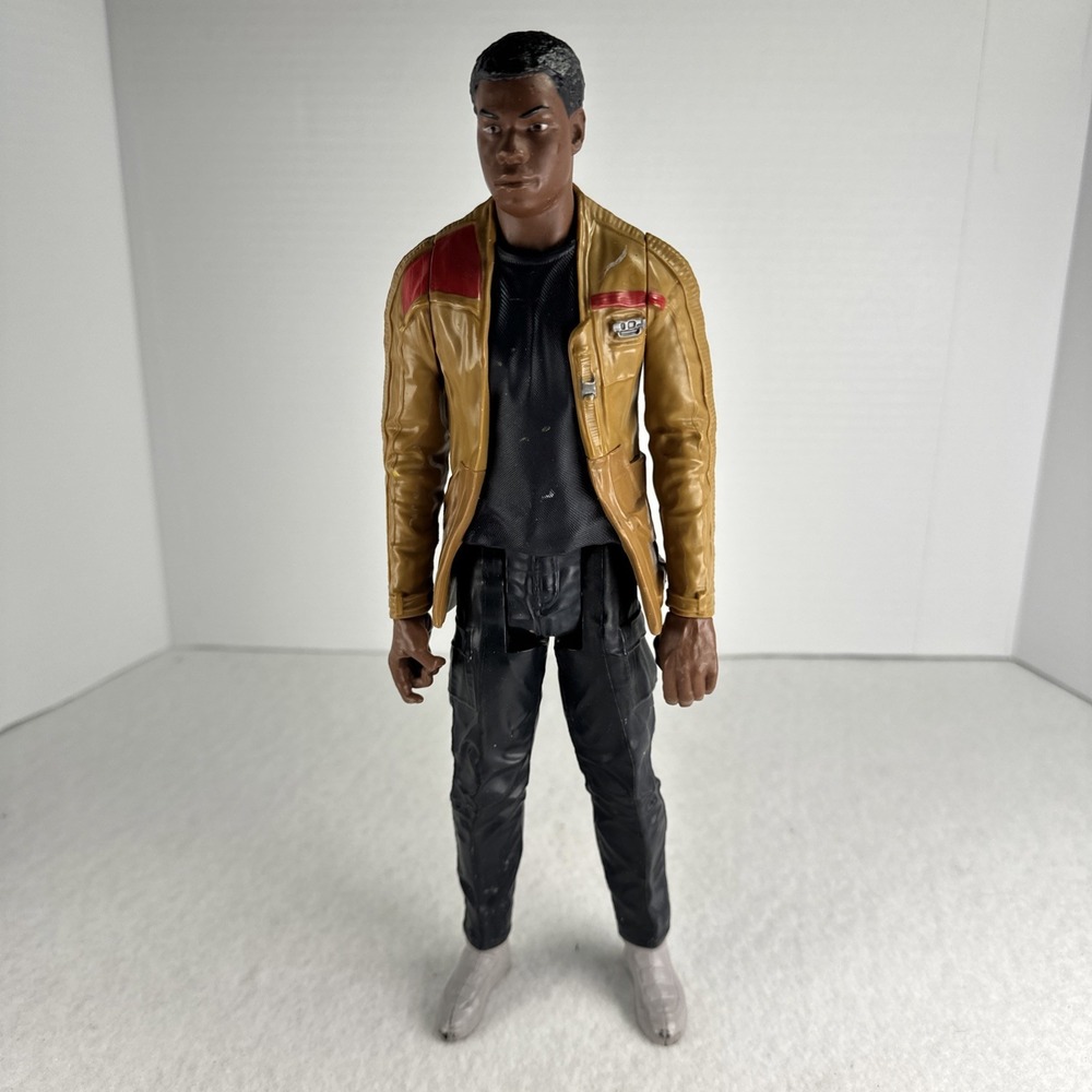 2015 FINN (Jakku) Star Wars THE FORCE AWAKENS Hasbro 11 inch Loose Action Figure